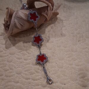 SILVERTONE & RED CLOVER BRACELET
